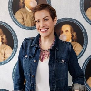 Meet your Posher, Courtney